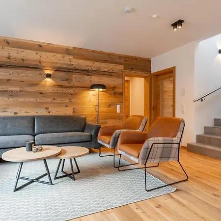 Holiday Apartman *